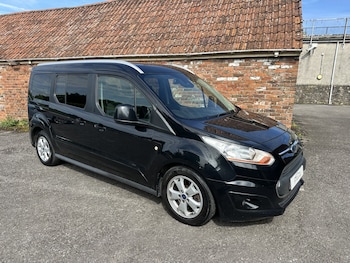 Used Ford Grand Tourneo Connect 2015 for sale - 78840943: Photo