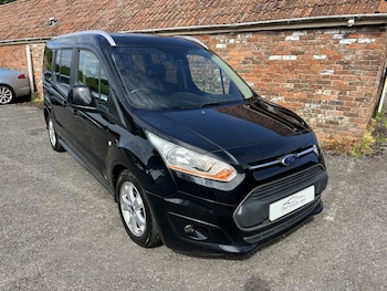 Used Ford Grand Tourneo Connect 2015 for sale - 78840943: Photo