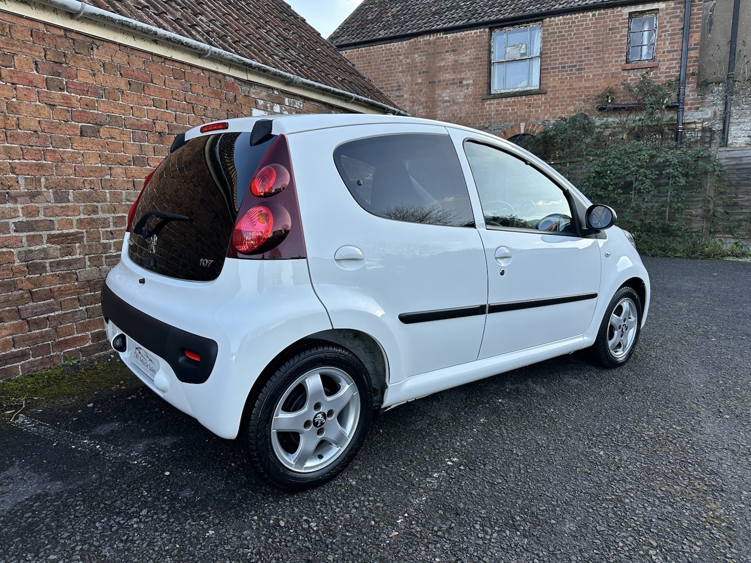 Used Peugeot 107 2014 for sale - 77154325: Photo 10