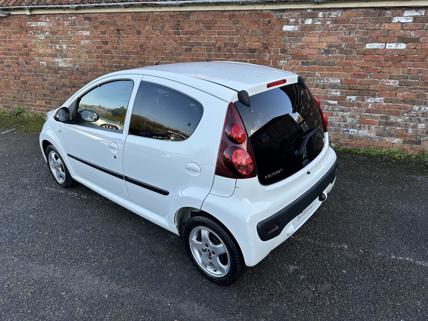 Used Peugeot 107 2014 for sale - 77154325: Photo 11