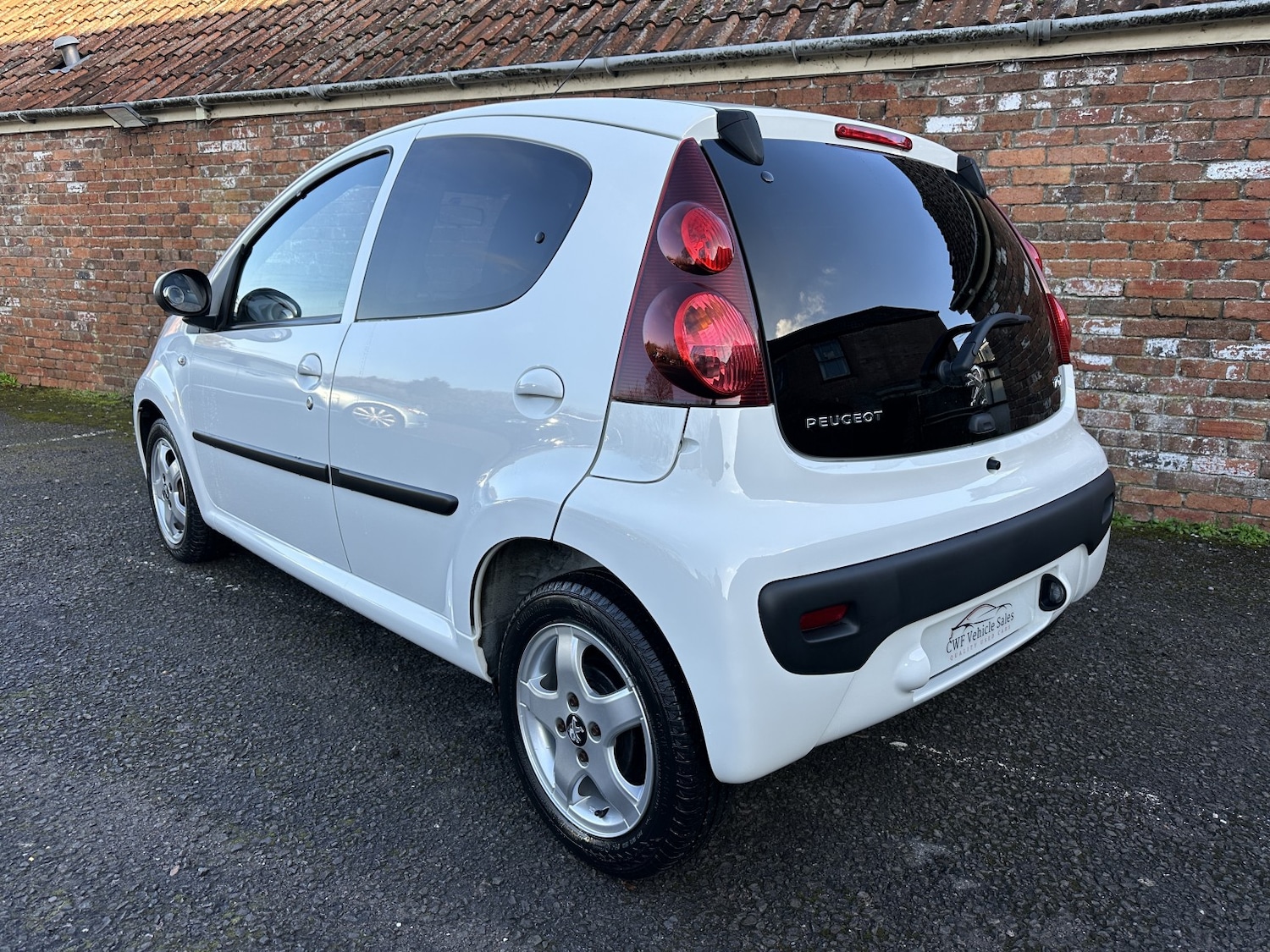 Used Peugeot 107 2014 for sale - 77154325: Photo 12