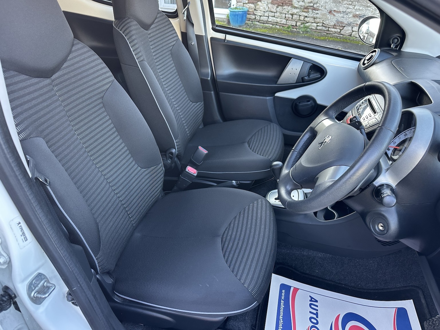 Used Peugeot 107 2014 for sale - 77154325: Photo 15