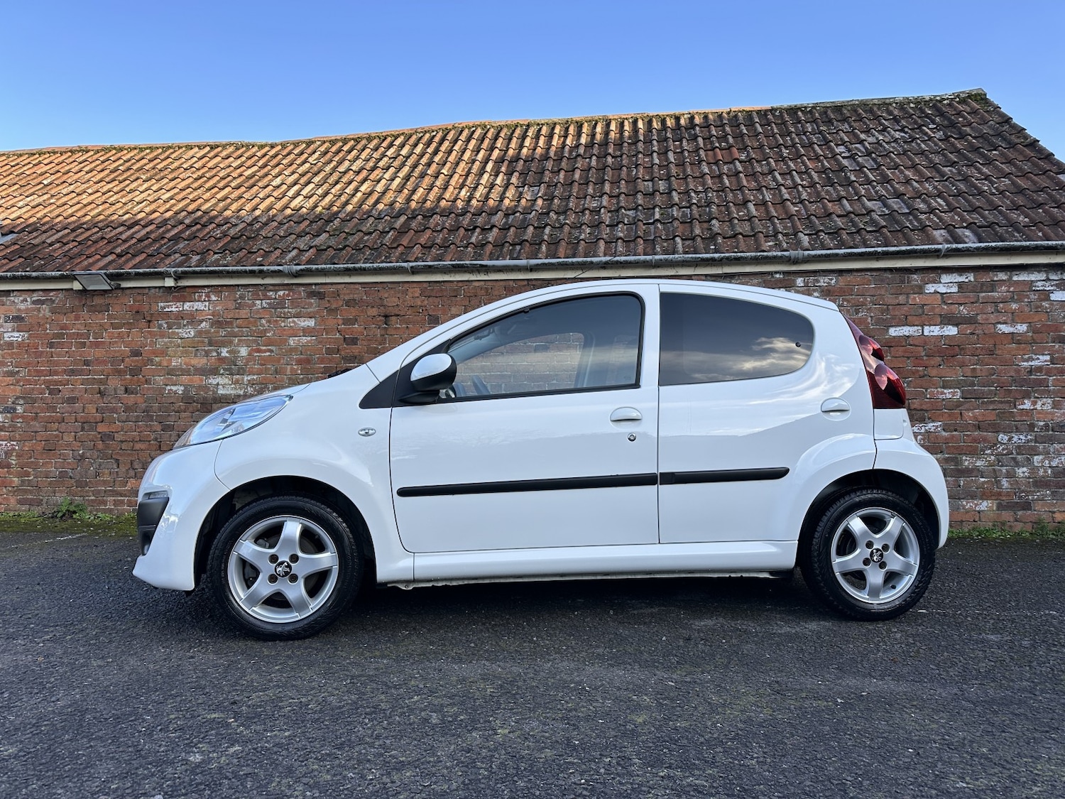 Used Peugeot 107 2014 for sale - 77154325: Photo 6