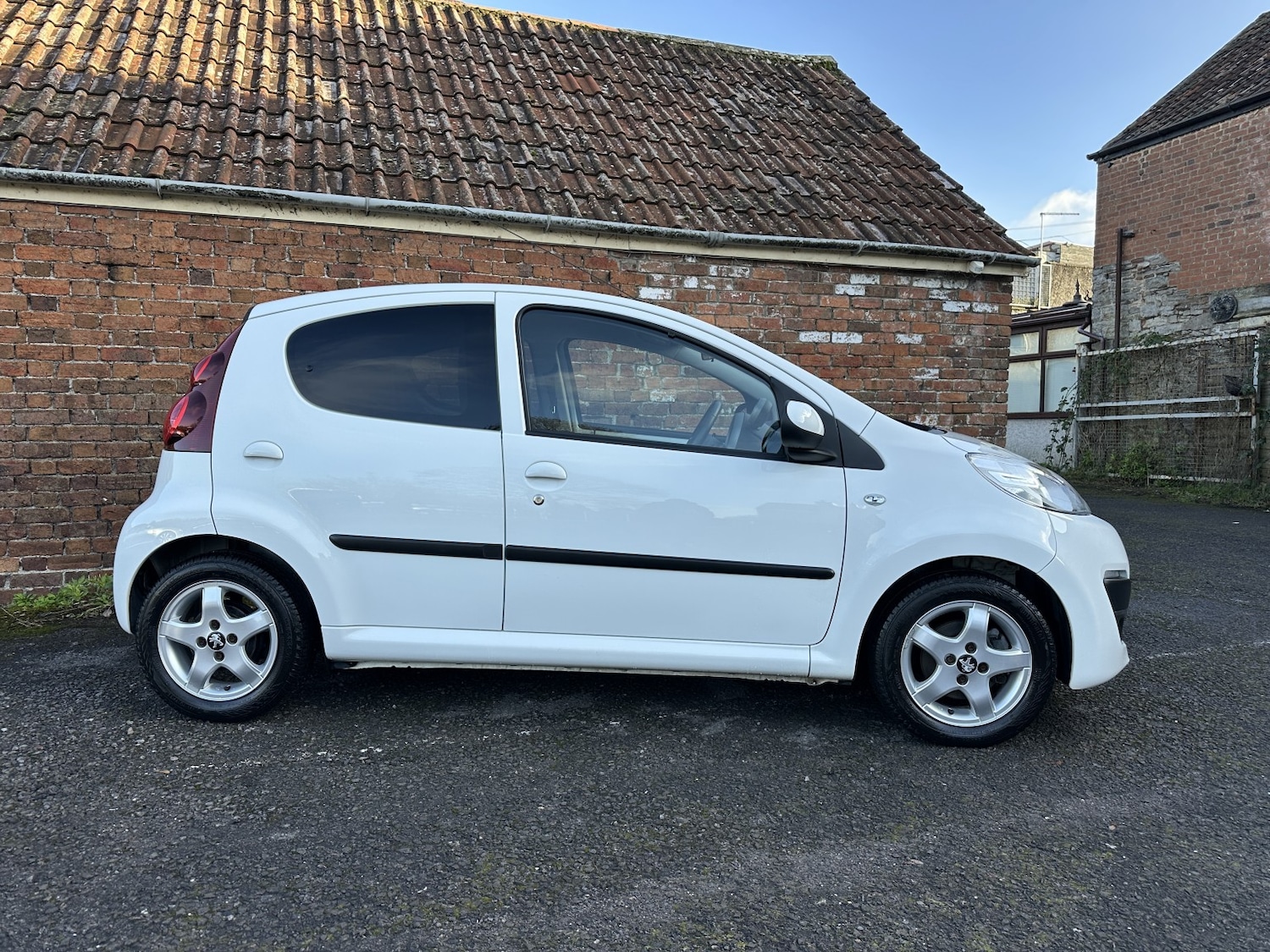 Used Peugeot 107 2014 for sale - 77154325: Photo 7