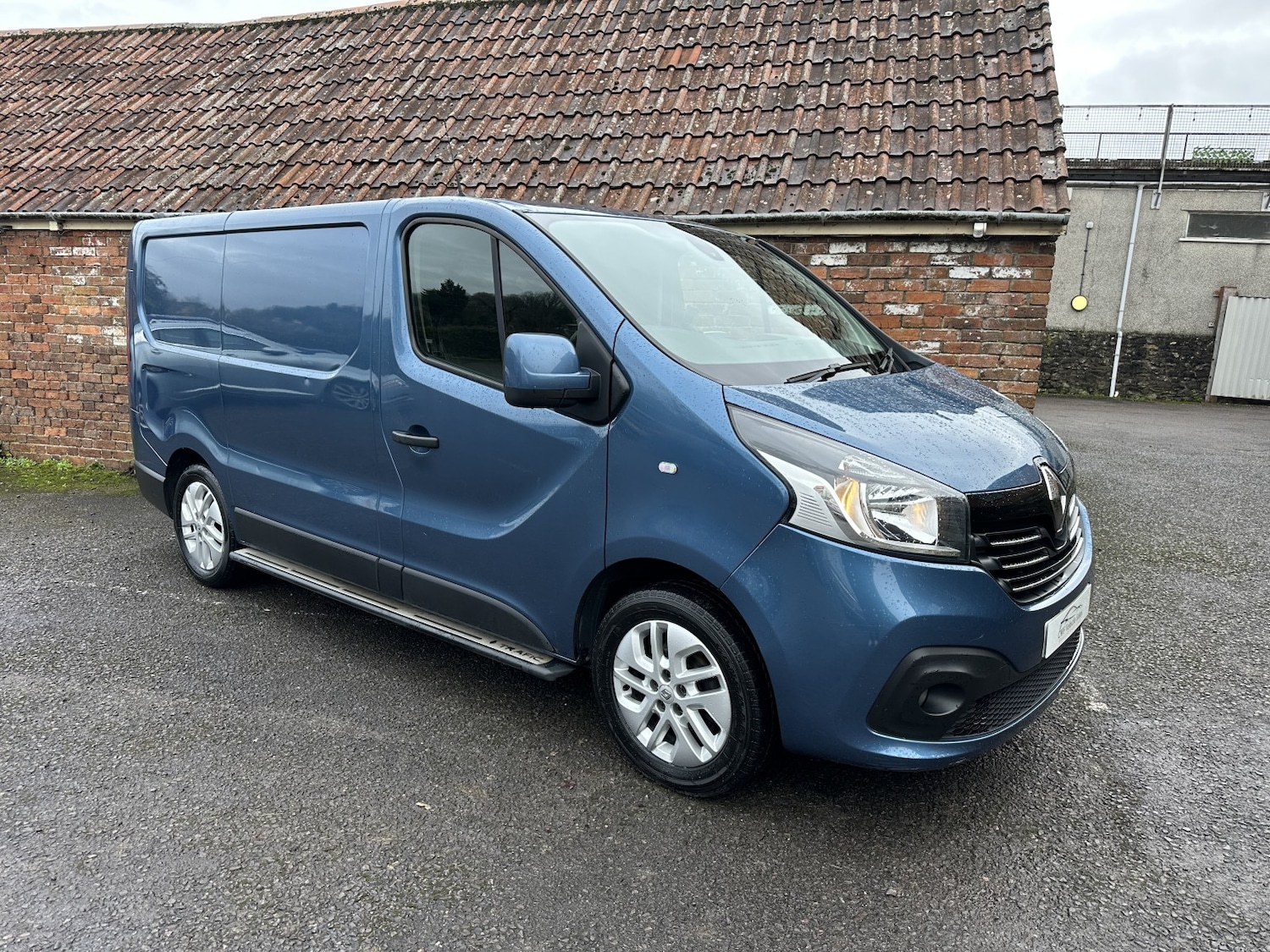 Used Renault Trafic 2017 for sale - 77453187: Photo 2