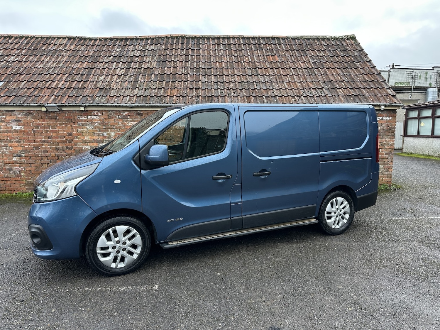 Used Renault Trafic 2017 for sale - 77453187: Photo 6