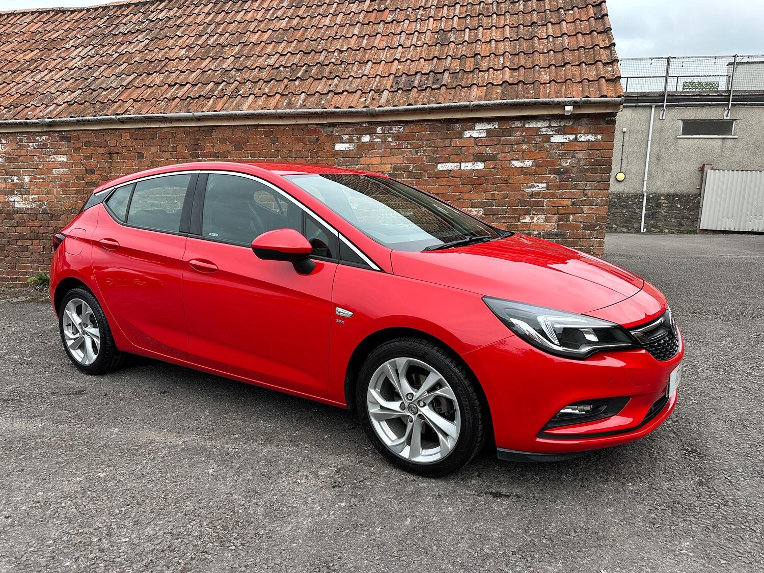 Used Vauxhall Astra 2017 for sale - 76769573: Photo 1