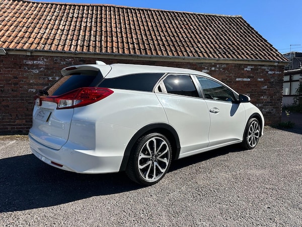Used Honda Civic 2014 for sale - 76045652: Photo 11