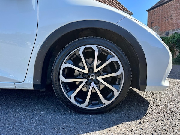 Used Honda Civic 2014 for sale - 76045652: Photo 16