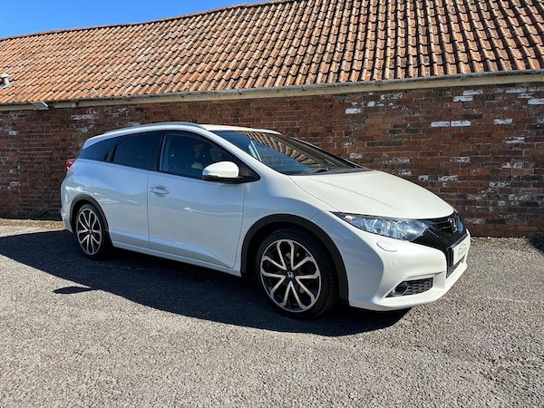 Used Honda Civic 2014 for sale - 76045652: Photo 1