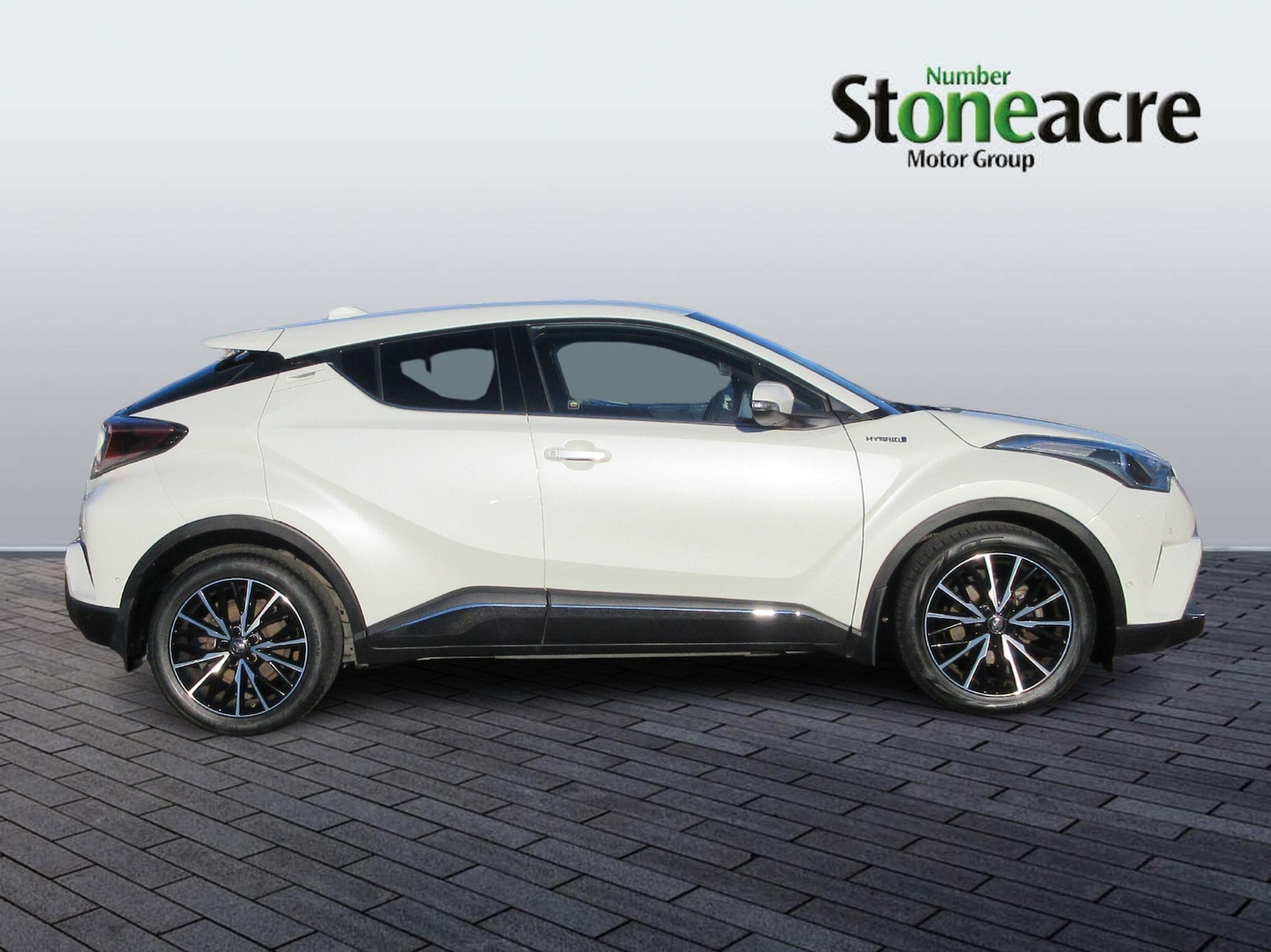 Used Toyota C-HR 2019 for sale - 76839621: Photo 2