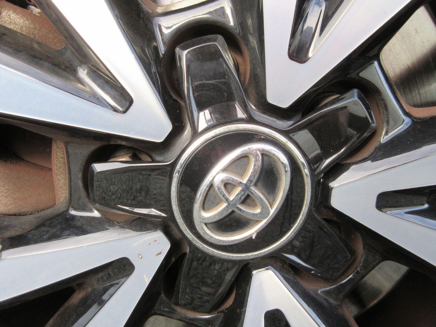 Used Toyota C-HR 2019 for sale - 76839621: Photo 50