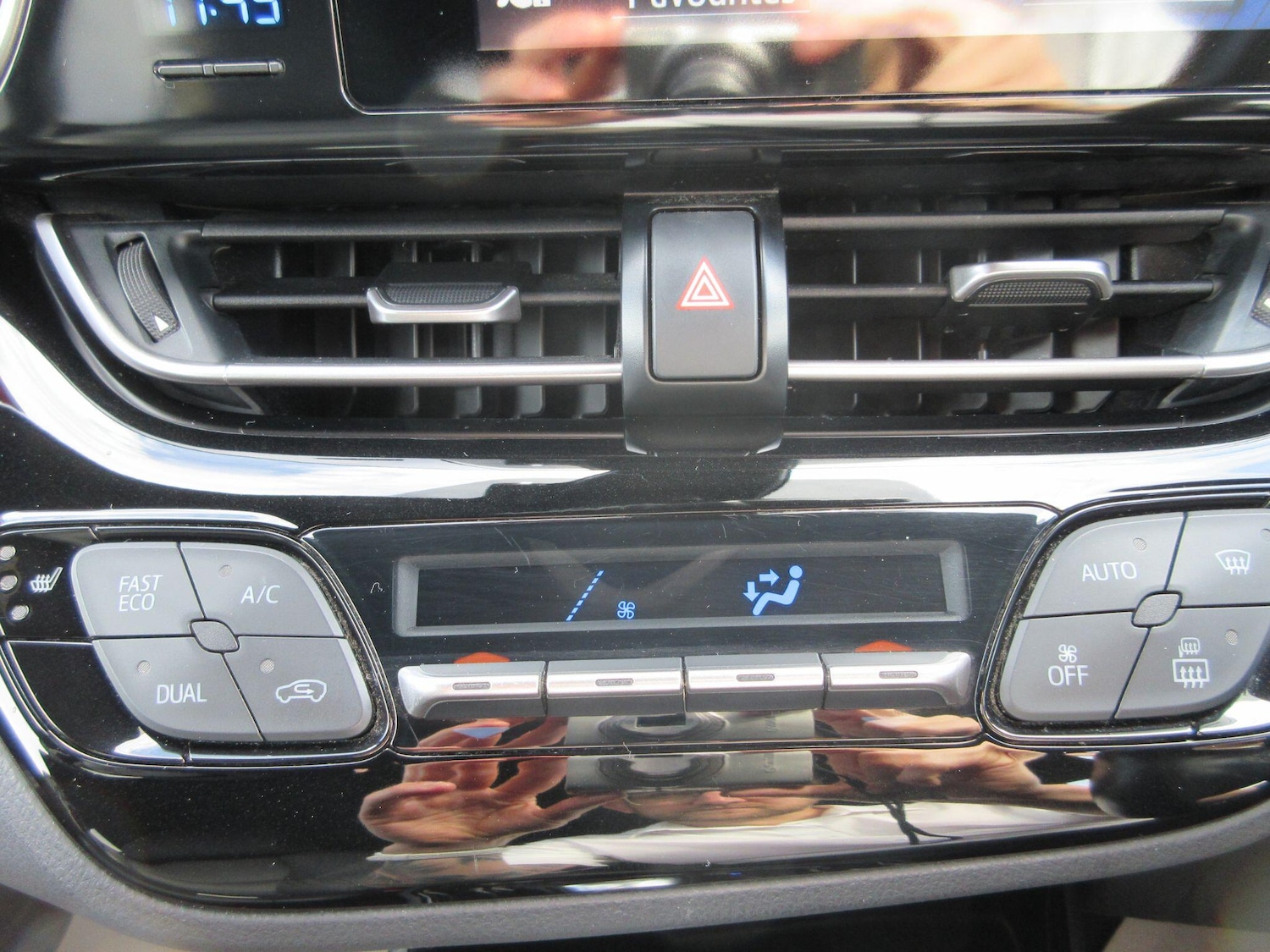 Used Toyota C-HR 2019 for sale - 76839621: Photo 52