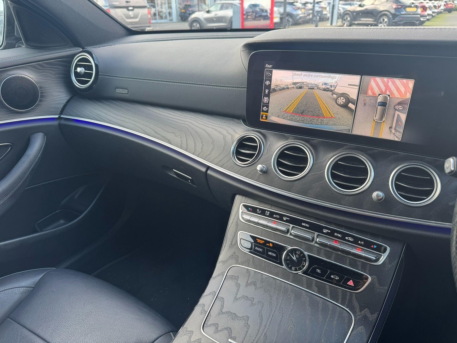 Used Mercedes-Benz E Class 2020 for sale - 76913784: Photo 9