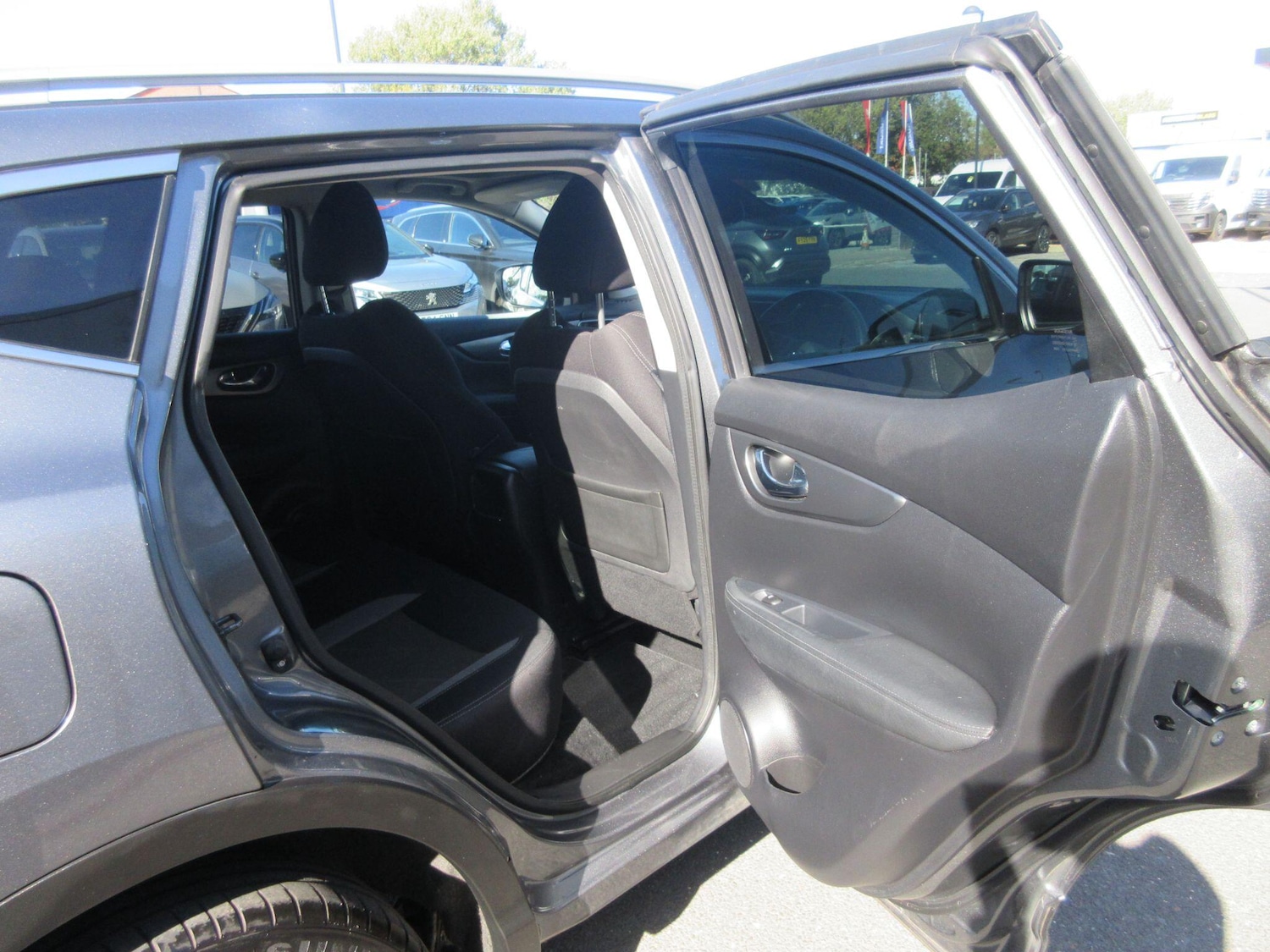 Used Nissan Qashqai 2018 for sale - 76072784: Photo 34