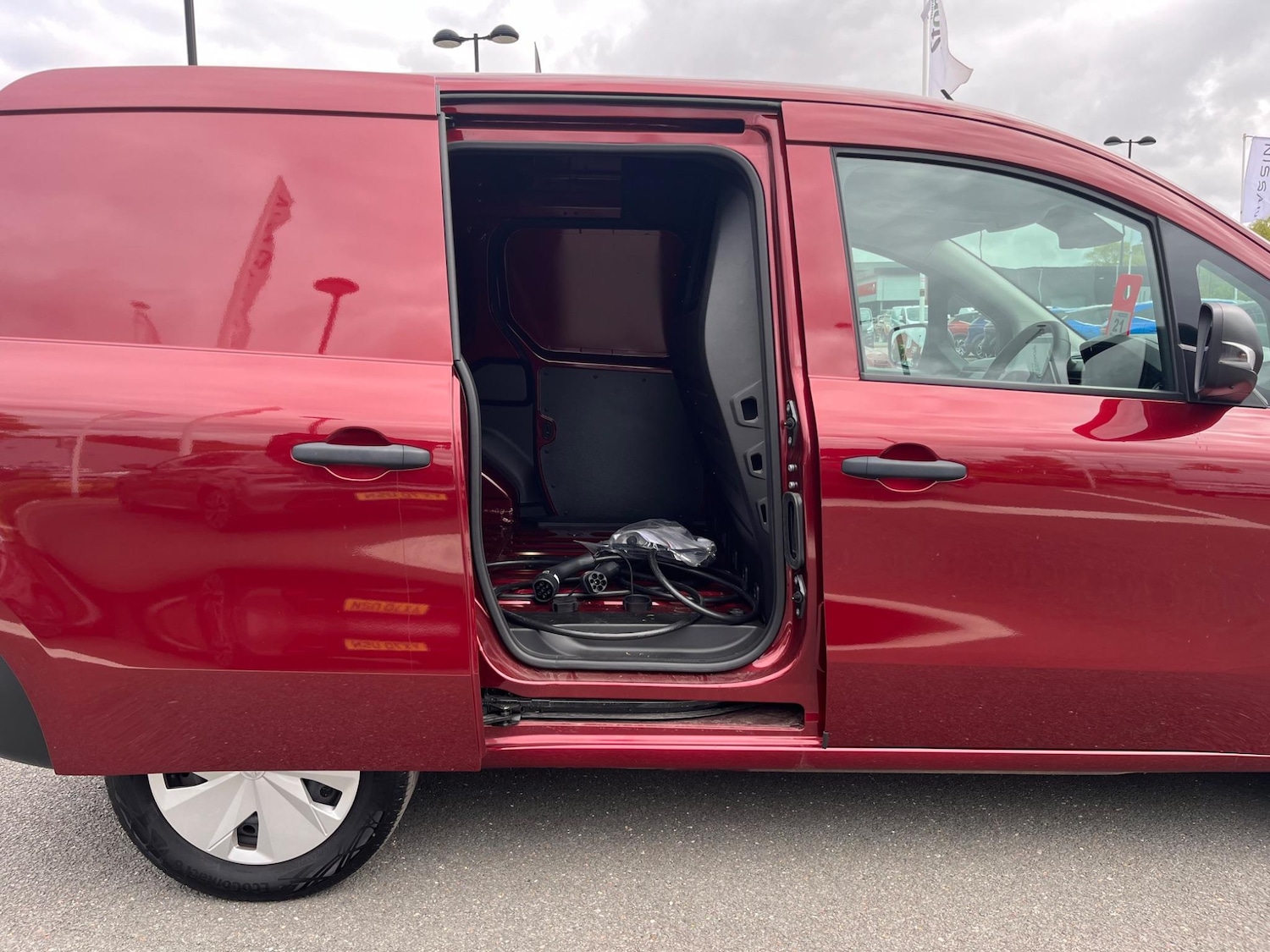 Used Nissan Other 2023 for sale - 76613231: Photo 16