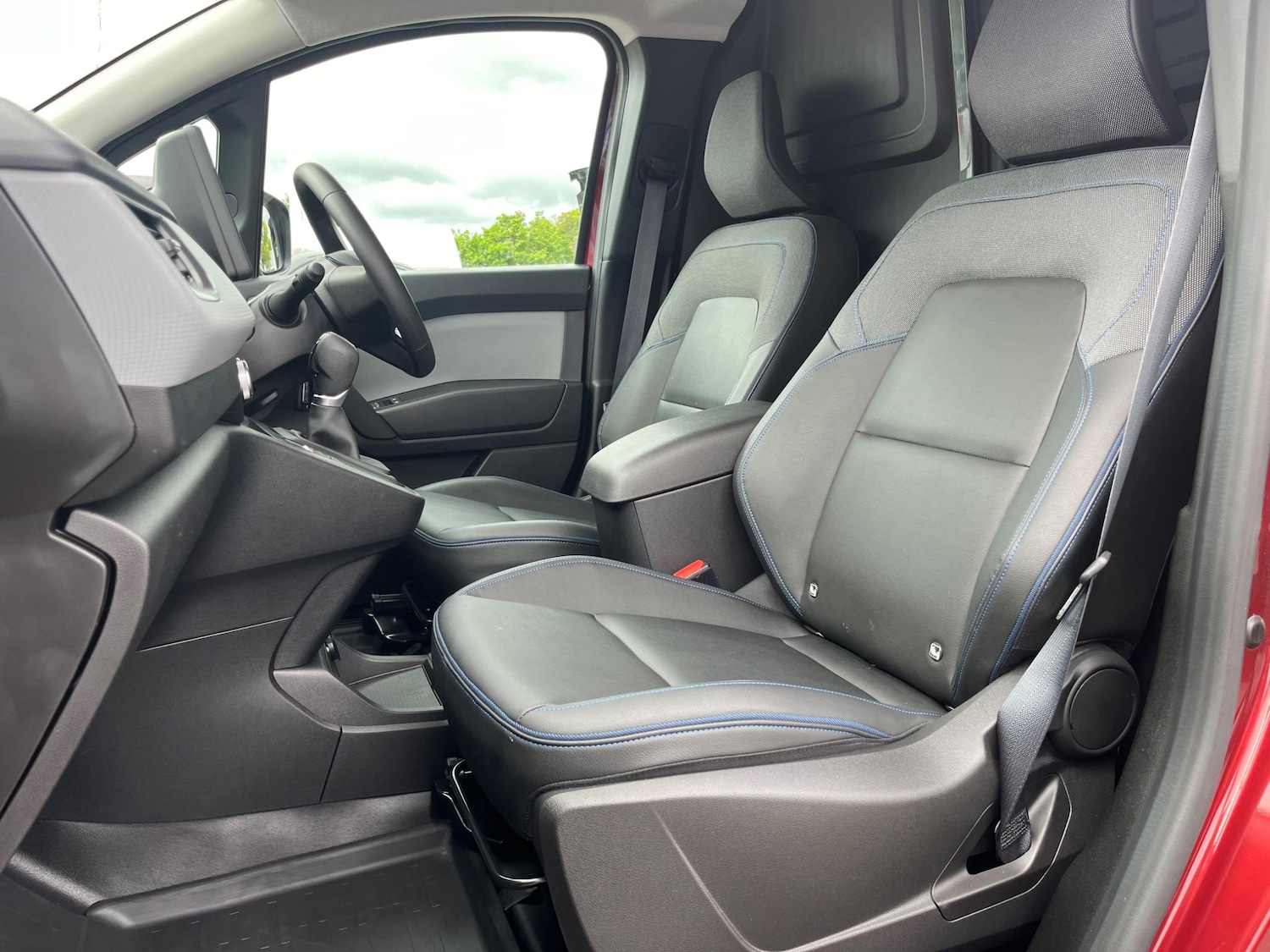 Used Nissan Other 2023 for sale - 76613231: Photo 22