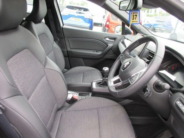 Used Renault Captur 2023 for sale - 74691205: Photo 11