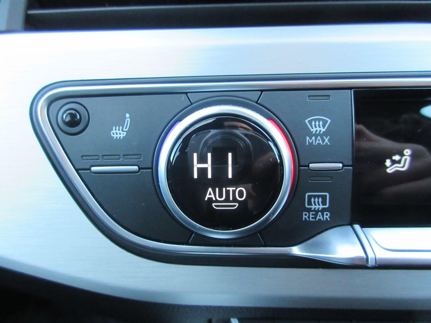 Used Audi A4 for sale - 76898591: Photo 24