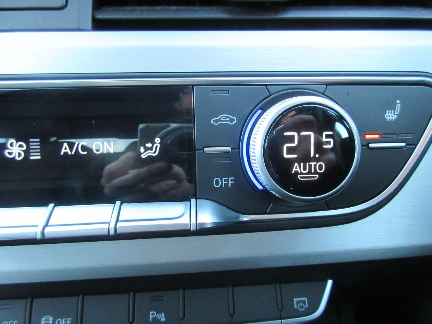 Used Audi A4 for sale - 76898591: Photo 25