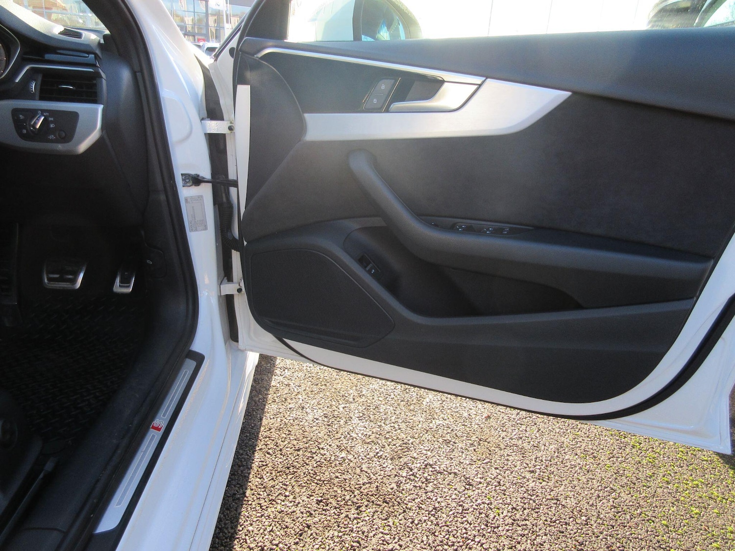 Used Audi A4 for sale - 76898591: Photo 27