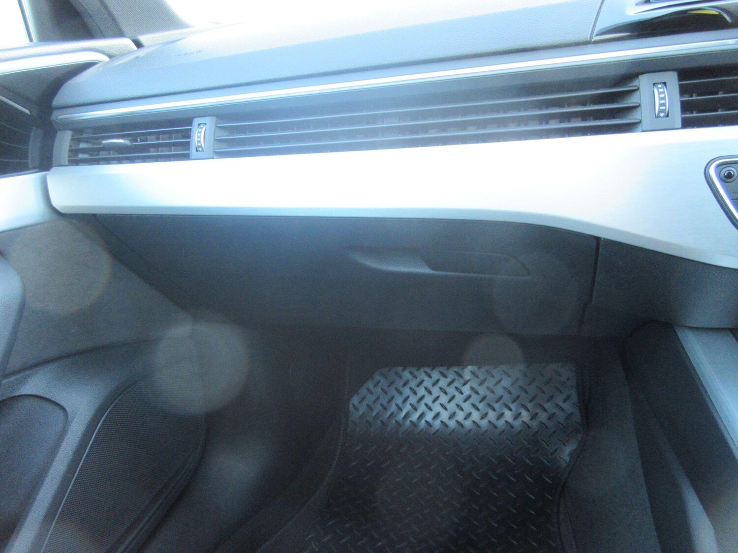 Used Audi A4 for sale - 76898591: Photo 45