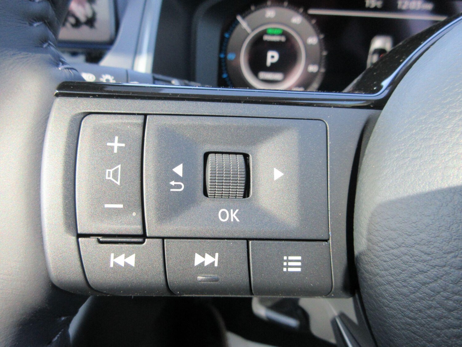 Used Nissan Qashqai for sale - 77958185: Photo 23