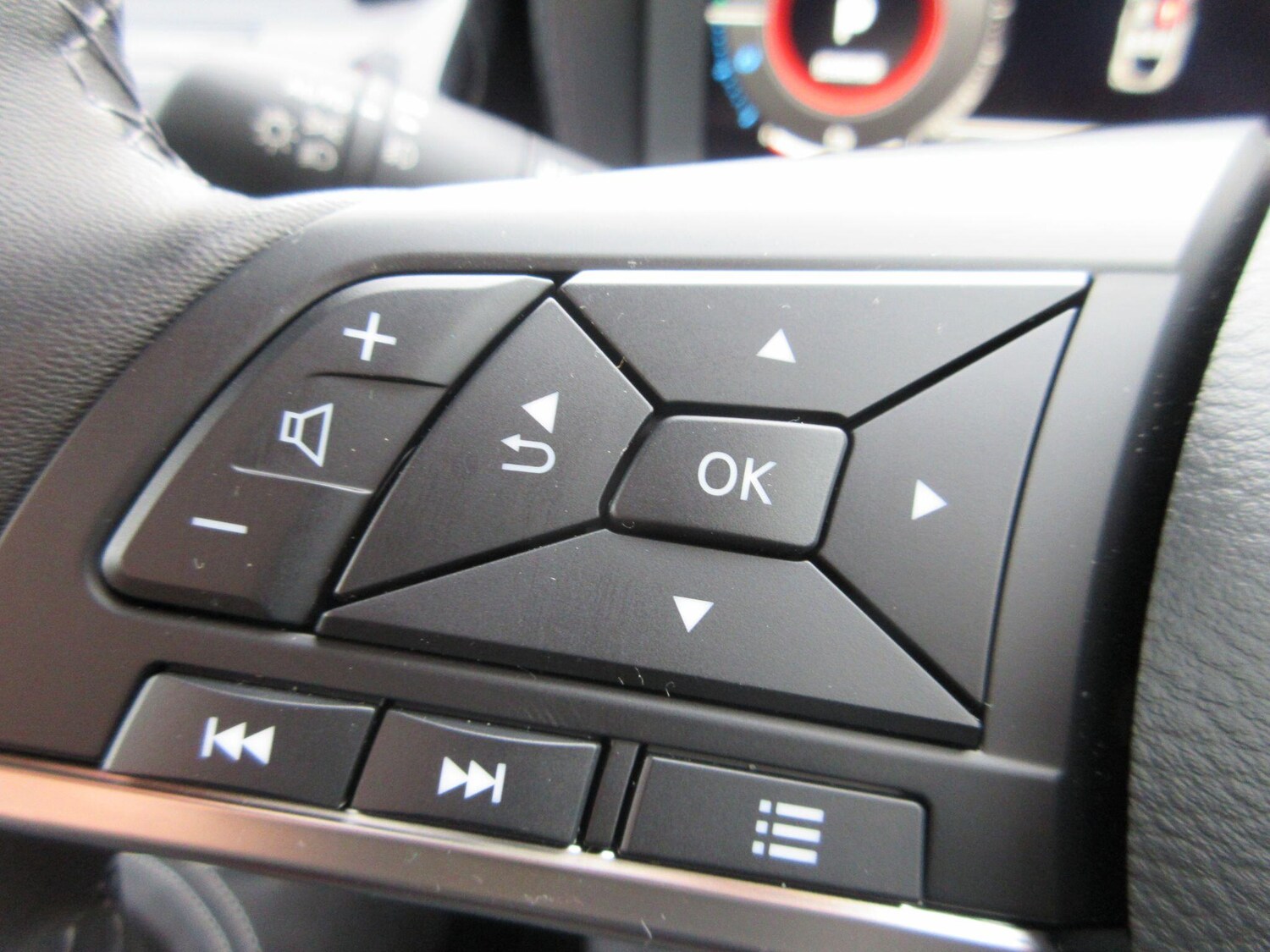 Used Nissan Juke 2025 for sale - 78100910: Photo 35