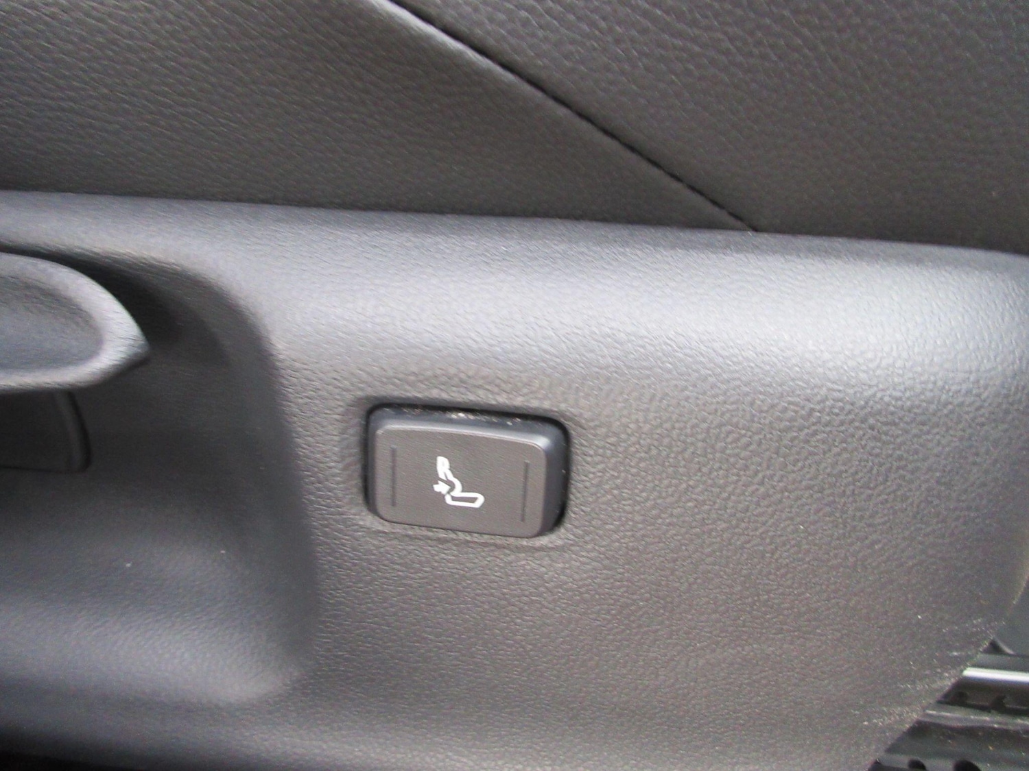 Used Toyota Yaris Cross 2022 for sale - 76360912: Photo 27