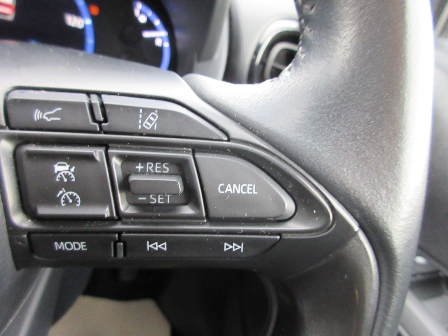 Used Toyota Yaris Cross 2022 for sale - 76360912: Photo 33