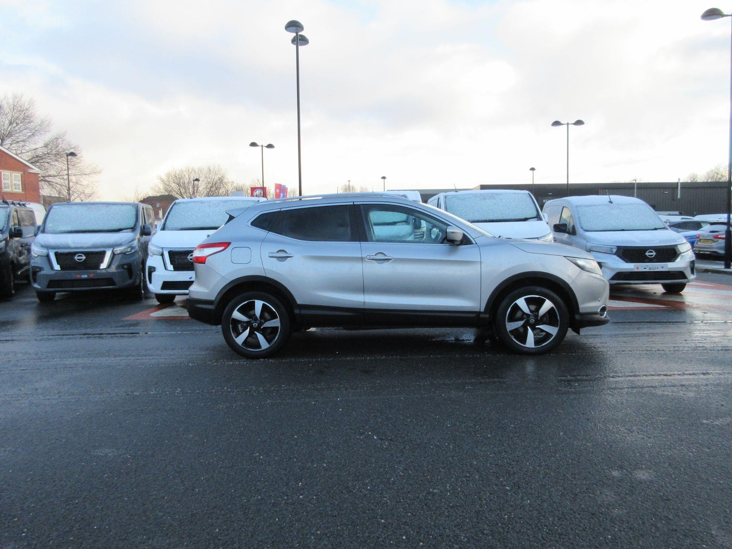 Used Nissan Qashqai for sale - 77166869: Photo 2