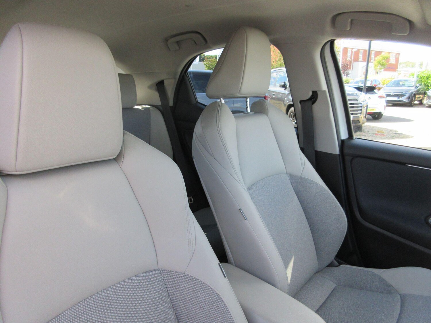 Used Toyota Yaris 2023 for sale - 75720265: Photo 17