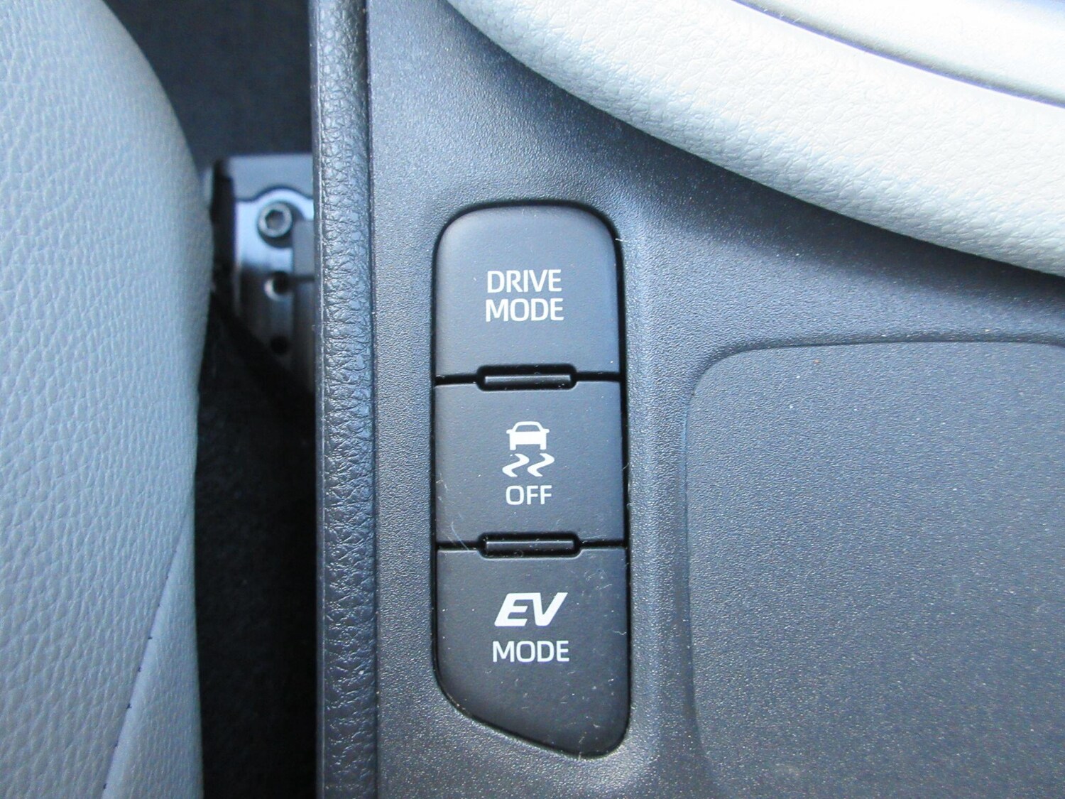Used Toyota Yaris 2023 for sale - 75720265: Photo 29