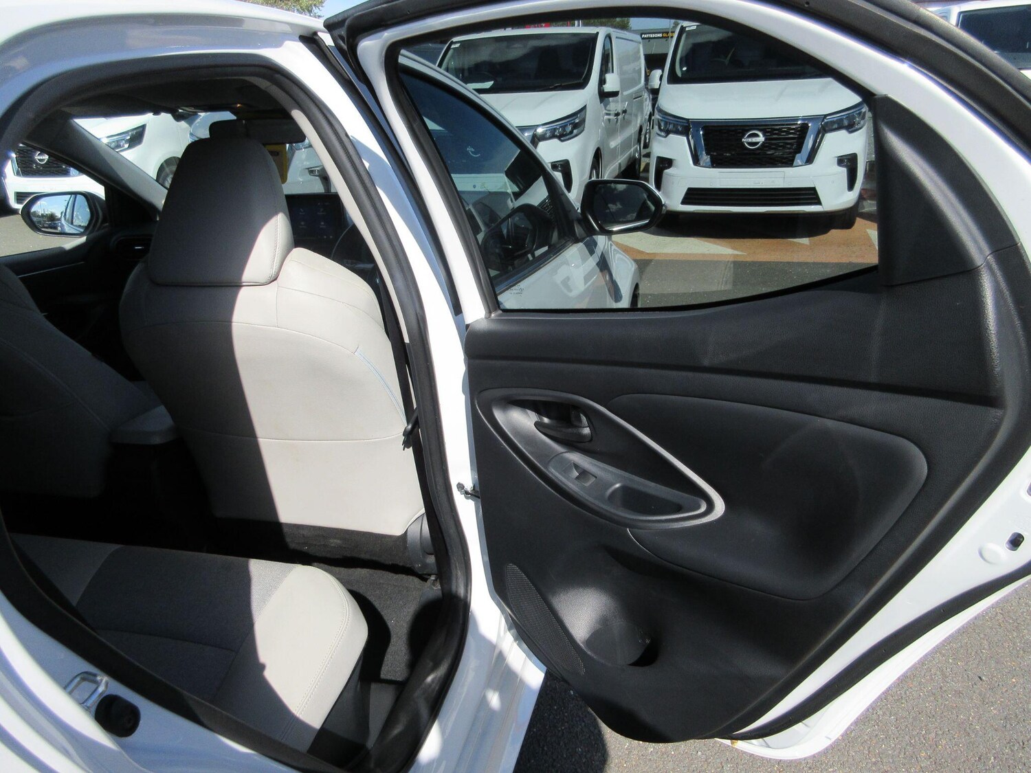 Used Toyota Yaris 2023 for sale - 75720265: Photo 30