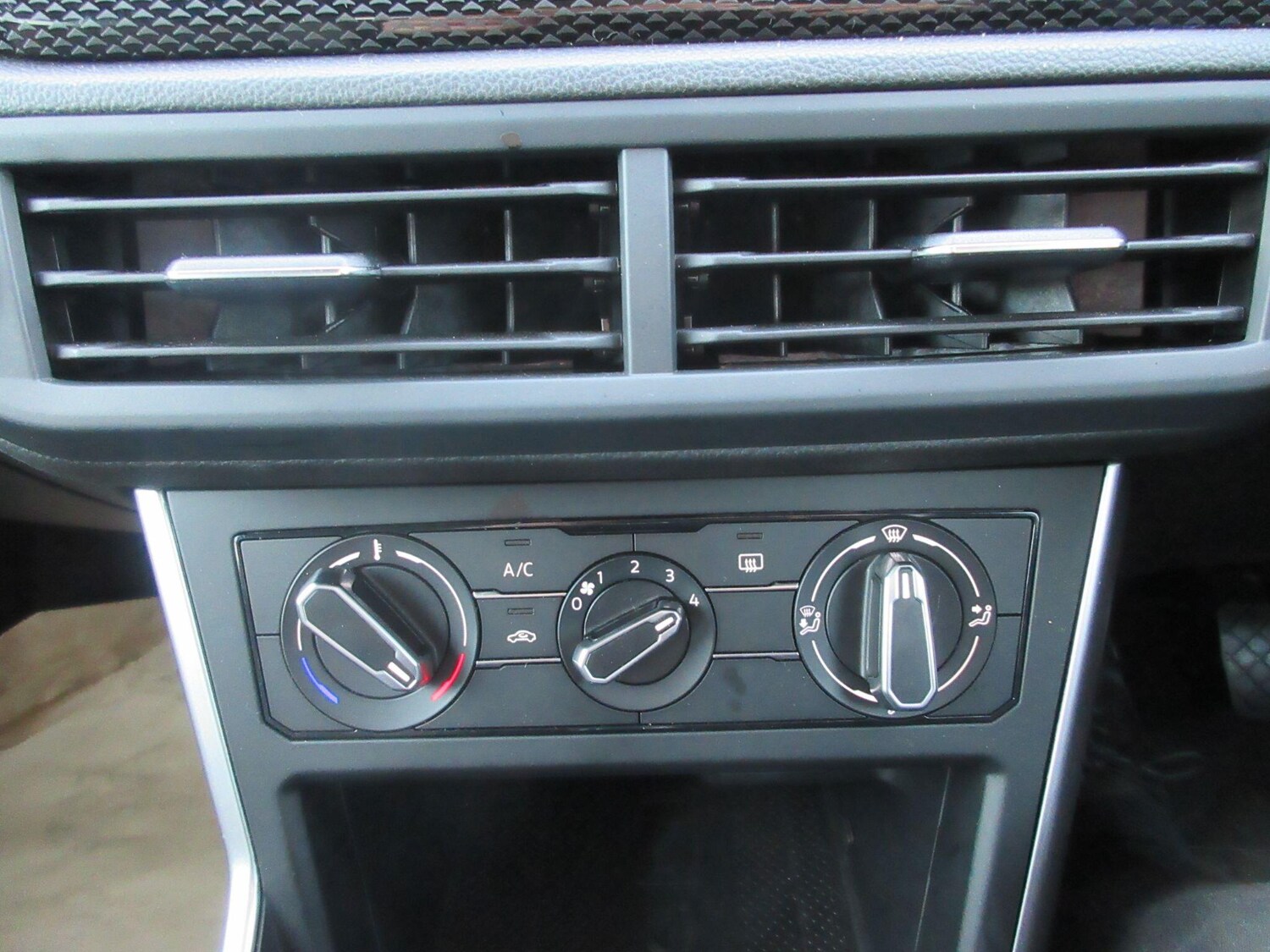 Used Volkswagen Polo 2024 for sale - 76612728: Photo 28