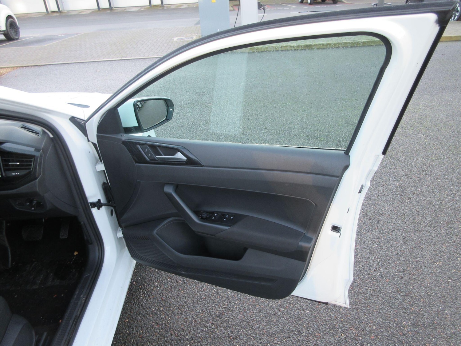 Used Volkswagen Polo 2024 for sale - 76612728: Photo 38