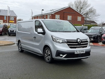 Renault Trafic feature image