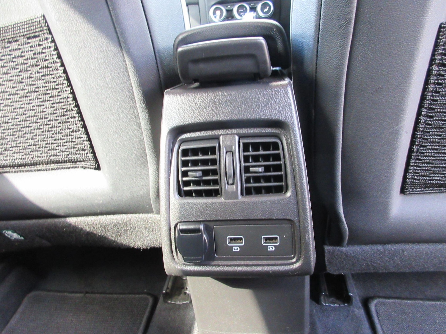 Used Renault Captur 2020 for sale - 76657325: Photo 19