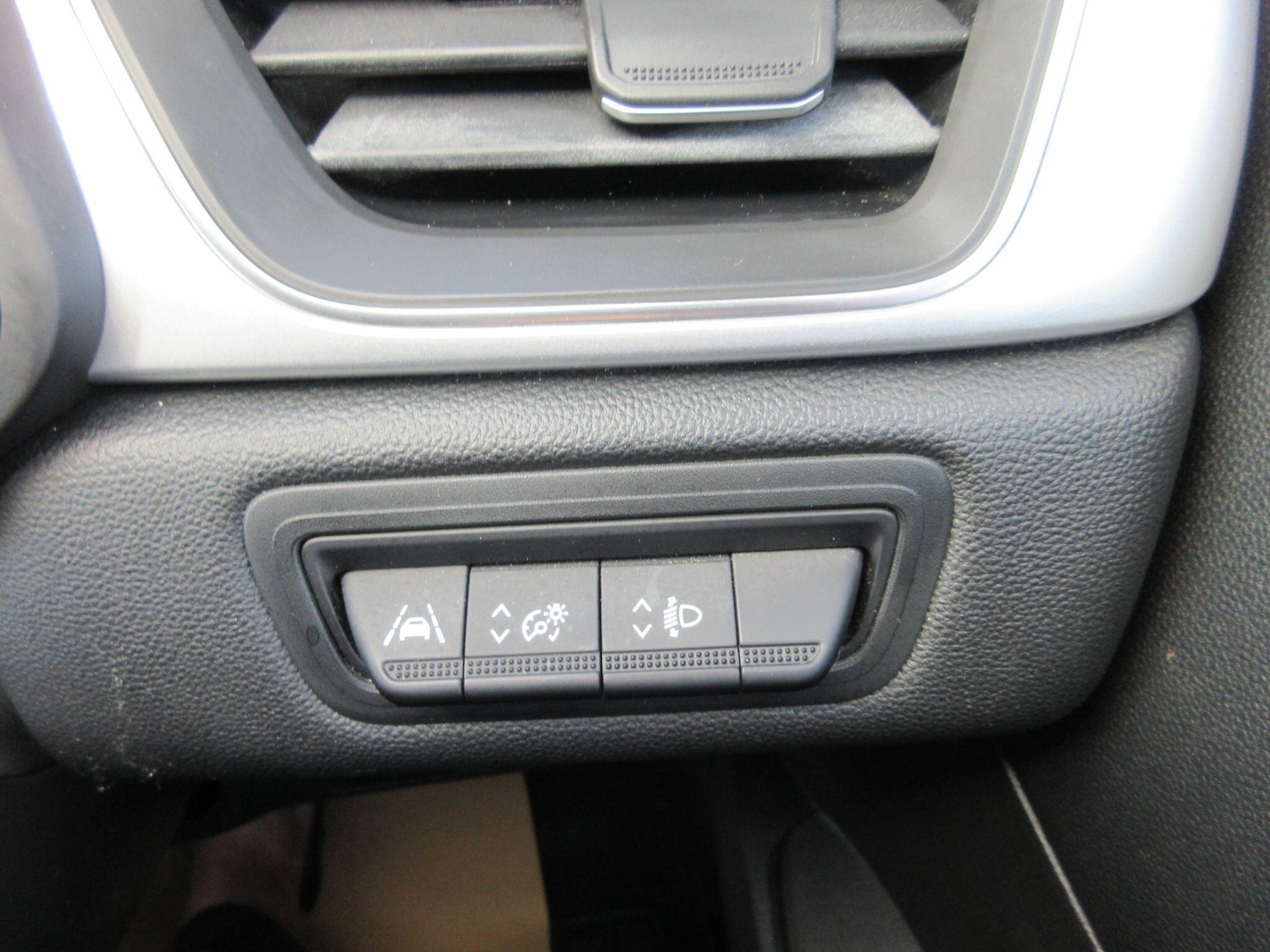 Used Renault Captur 2020 for sale - 76657325: Photo 30