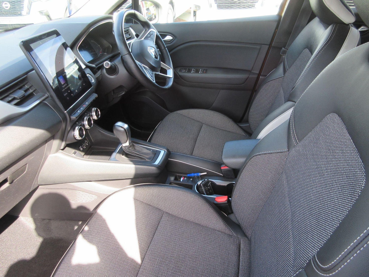 Used Renault Captur 2020 for sale - 76657325: Photo 42