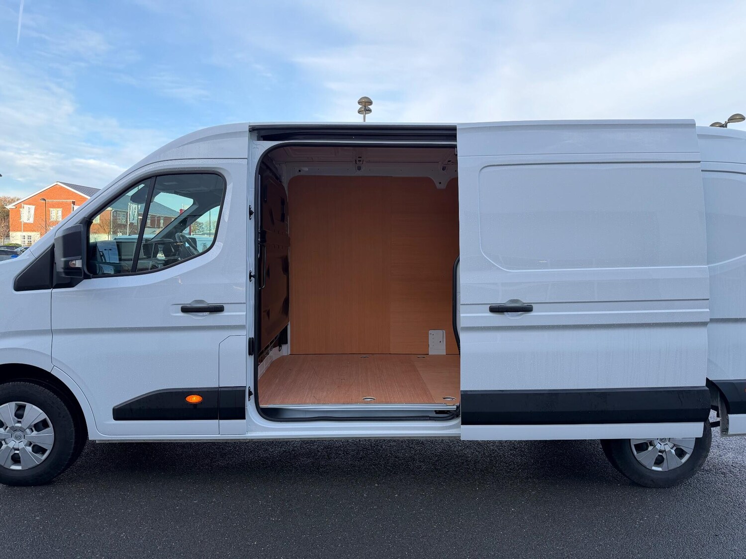 Used Nissan Interstar 2025 for sale - 76866537: Photo 15