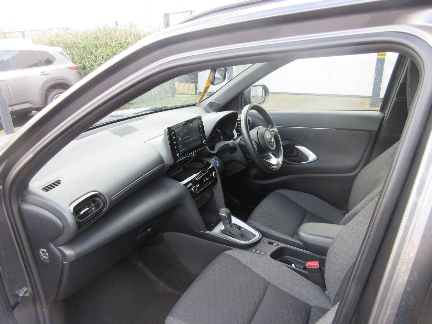Used Toyota Yaris Cross 2023 for sale - 77015531: Photo 34