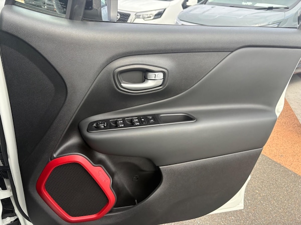 Used Jeep Renegade 2024 for sale - 76094825: Photo 33