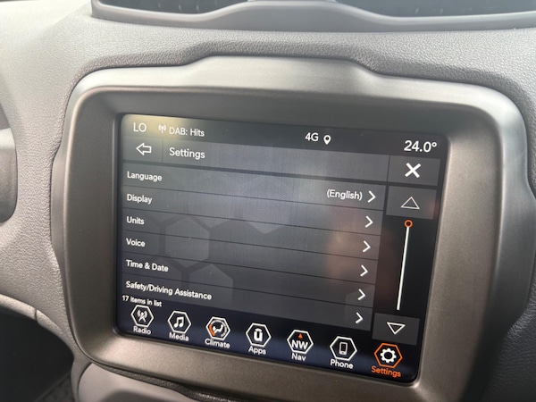 Used Jeep Renegade 2024 for sale - 76094825: Photo 40