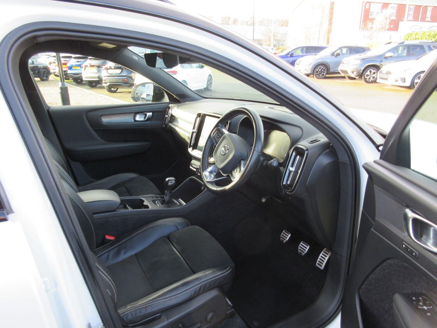 Used Volvo XC40 2019 for sale - 76772236: Photo 11