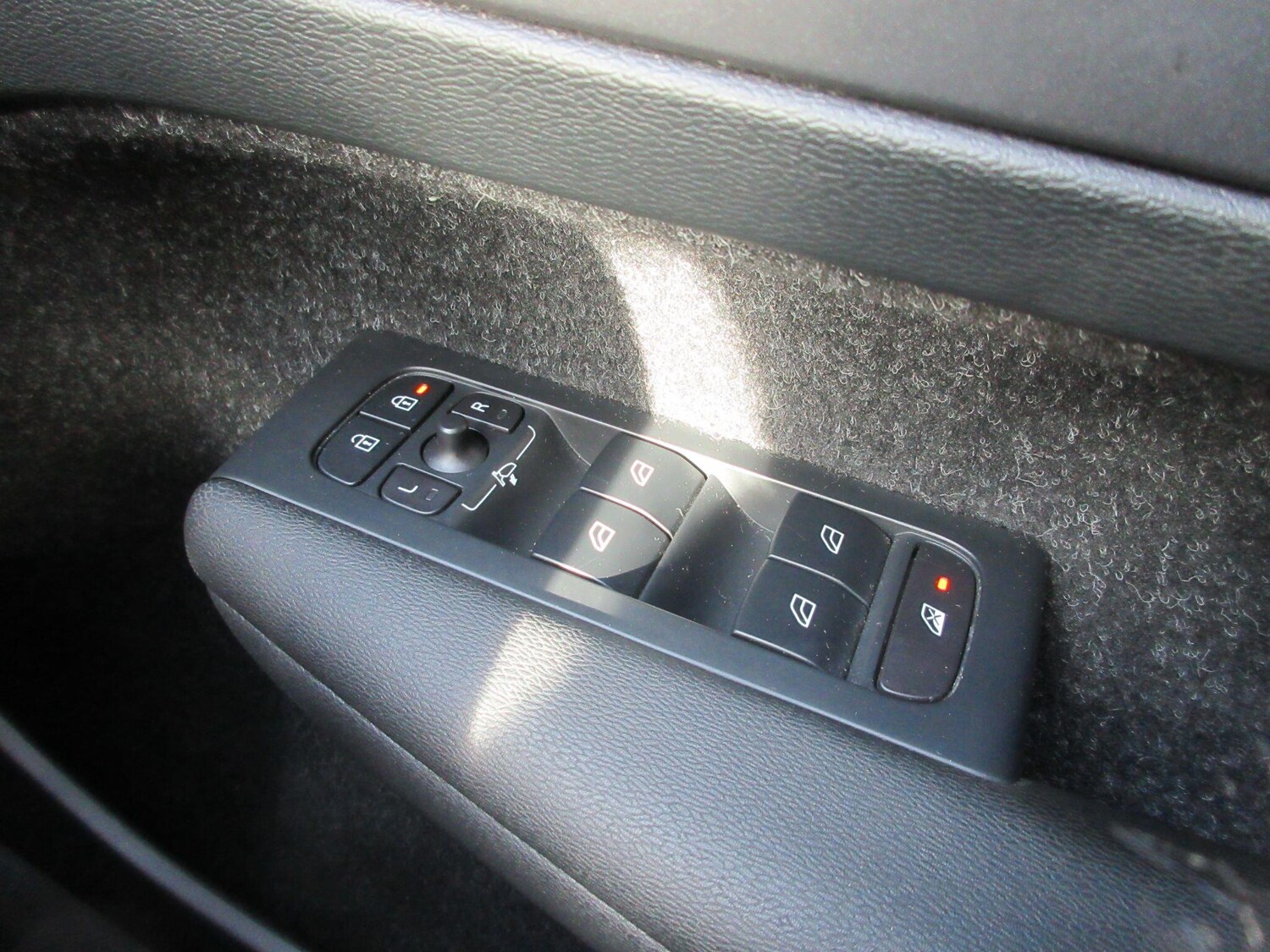 Used Volvo XC40 2019 for sale - 76772236: Photo 18