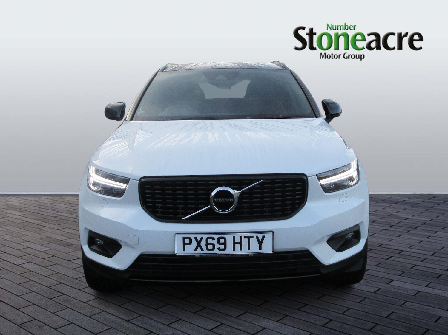Used Volvo XC40 2019 for sale - 76772236: Photo 2