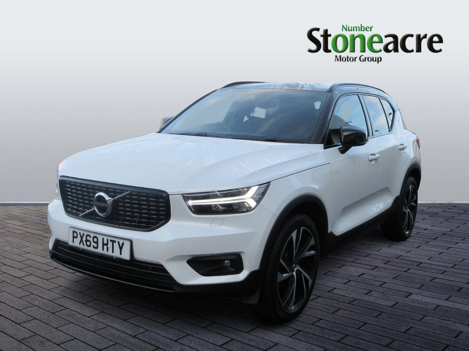 Used Volvo XC40 2019 for sale - 76772236: Photo 3