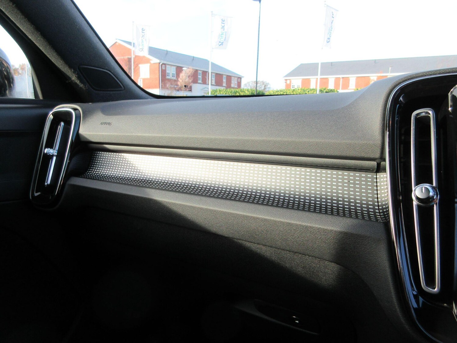 Used Volvo XC40 2019 for sale - 76772236: Photo 37