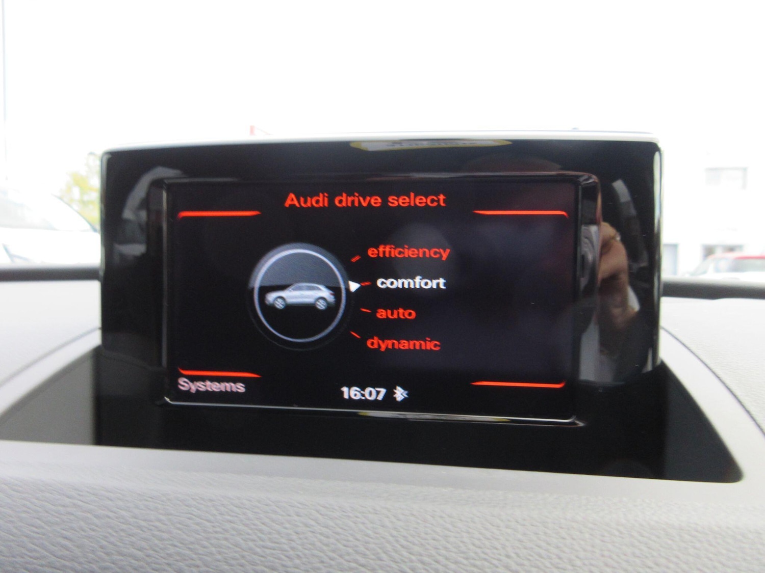 Used Audi Q3 2018 for sale - 76109438: Photo 32